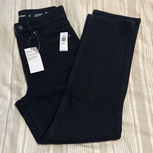 Old Navy Extra High-Rise Sky-hi straight black jeans, size 0 petite. NWT